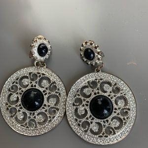 Gorgeous White House Black Market Mexican inspired earrings. Clip on.